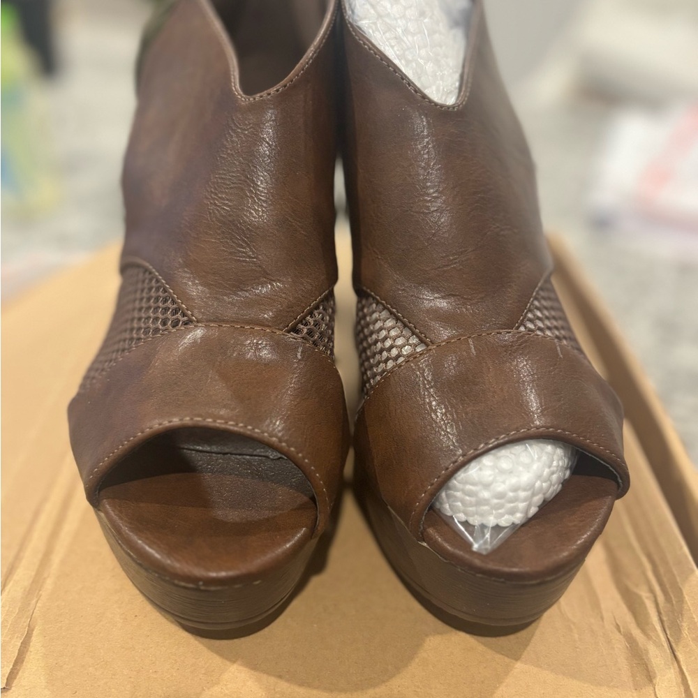 Brown Leather Mules with Distressed Finish